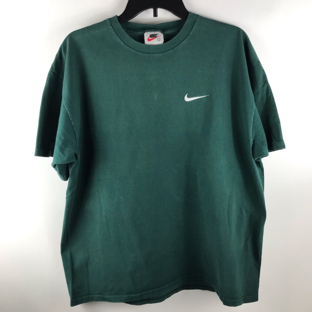 Nike vintage green tshirt size large